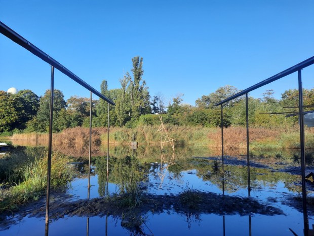 "big deer " in Floating University